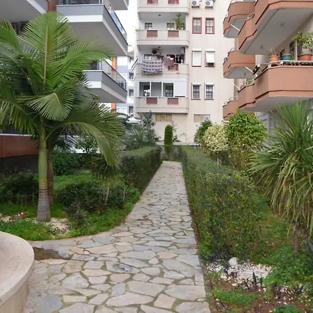 Апартаменты 1+1 В 200М От Пляжа Клеопатры /3 Αλάνια